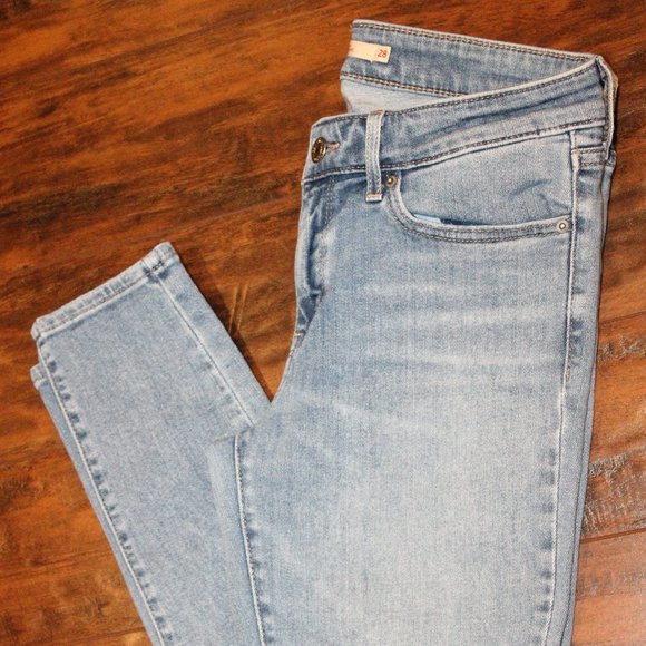 Levi Skinny Jeans Size 28 - Picture 2 of 7
